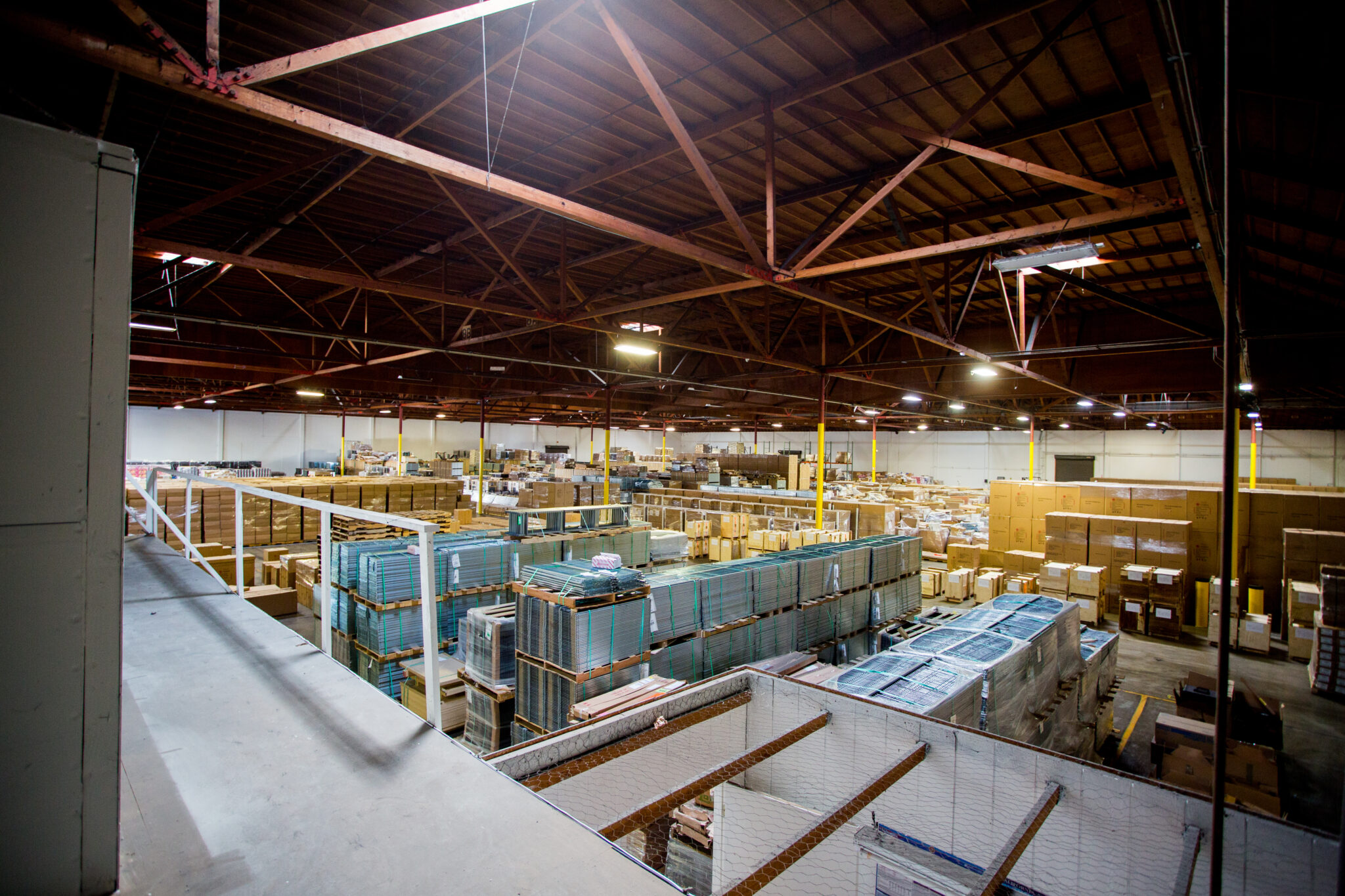Choosing the Right Commercial Warehouse FDR Warehouse